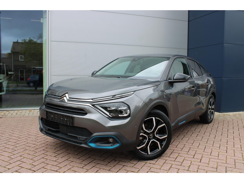 Citroën E-C4 Shine 50 kWh Automaat Airco Navi Camera Carplay Halfleer Super mooi