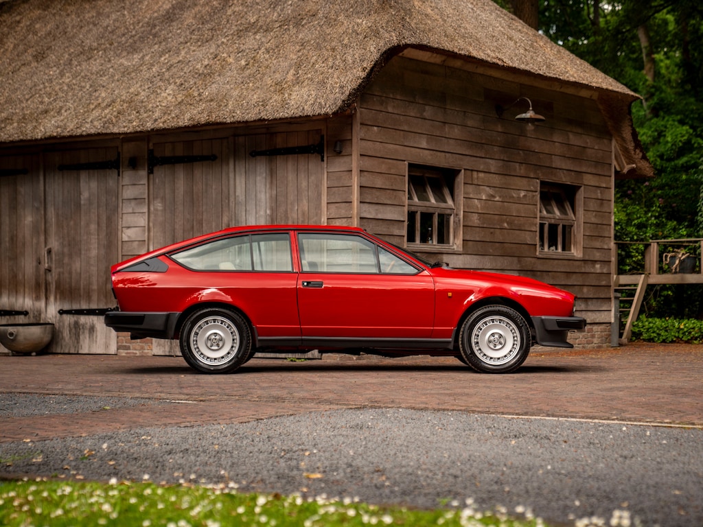 Alfa Romeo GTV 2.5 V6