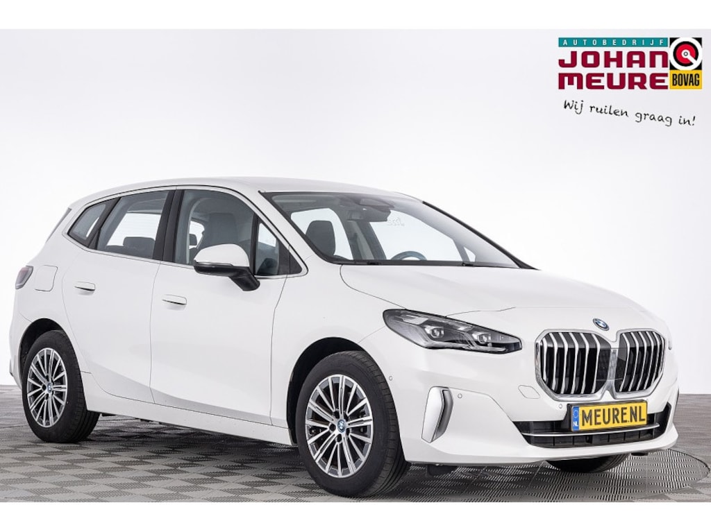BMW 2-Serie Active Tourer 225 xDrive Luxury Line | Keyless | Camera | Sportstoelen | PHEV |