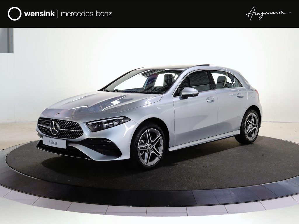 Mercedes-Benz A-klasse 250e Business Solution AMG | Panoramaschuifdak | Head-up display | Premium Plus | Stoelverwarming | 360° camera |