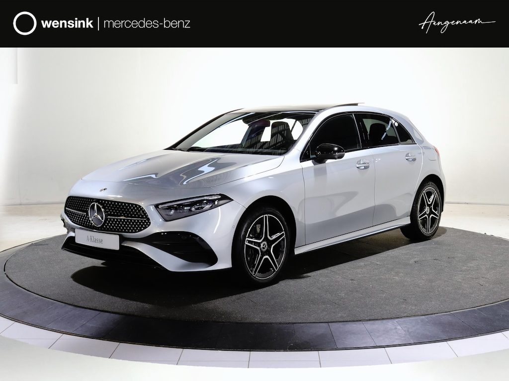 Mercedes-Benz A-klasse 250e Business Solution AMG | Panoramaschuifdak | Premium Plus | Head-up display | Dodehoekassistent |