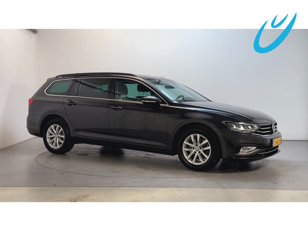Volkswagen Passat Variant 1.5 TSI 150pk DSG Comfort Business Navigatie Parkeersensoren App-Connect