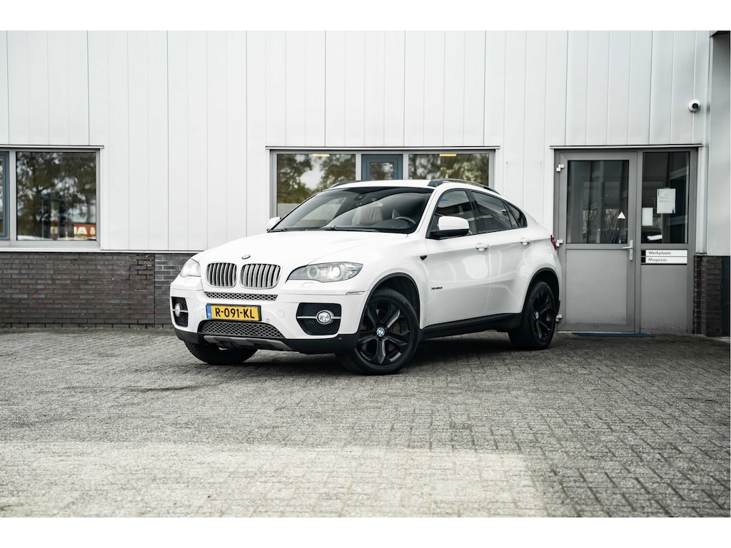 BMW X6 xDrive50i