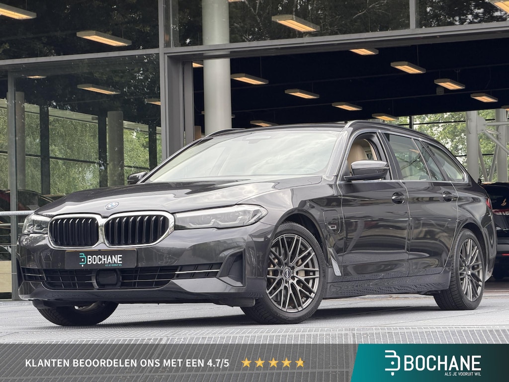 BMW 5-Serie Touring 530e Business Edition Plus Automaat 292PK | Cruise Control adaptief | Navigatie | Lederen Bekleding | Achteruitrijcamera | Trekhaak | Dealeronderhouden