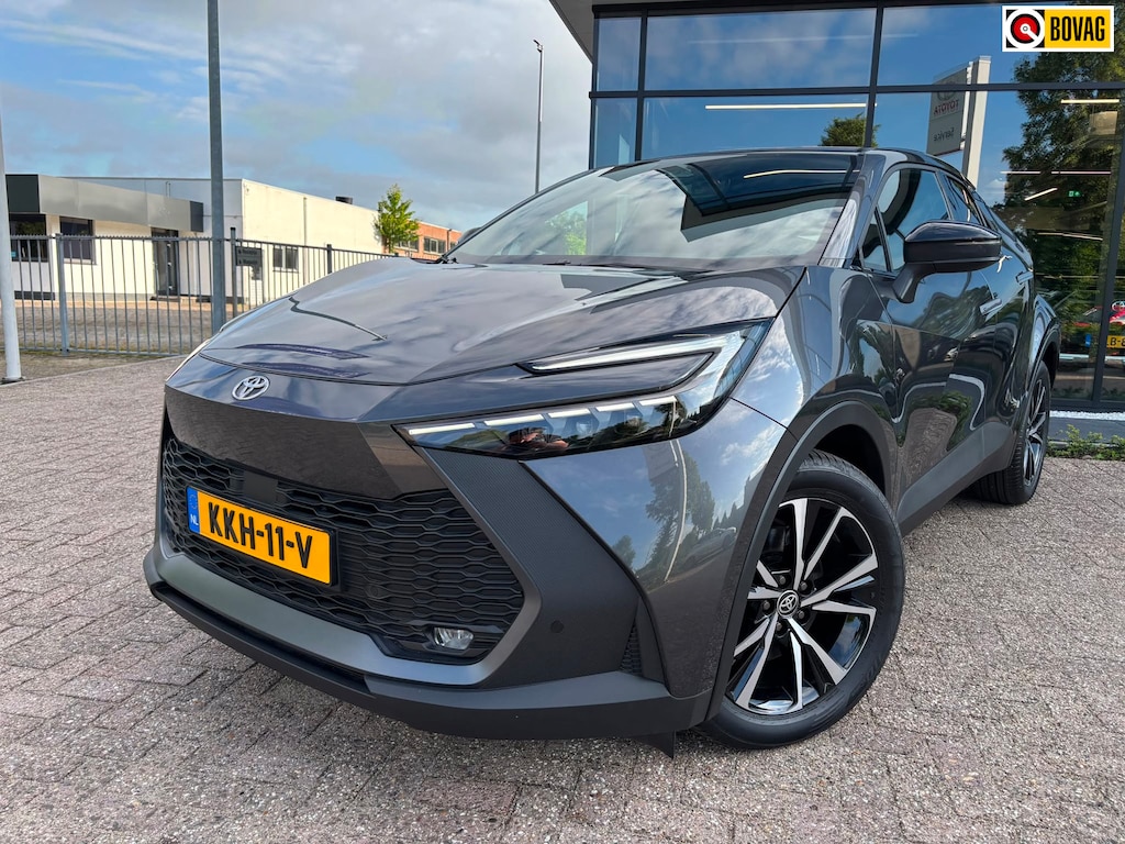 Toyota C-HR / C-HR+ 2.0 Plug-in Hybrid 220 Business Plus