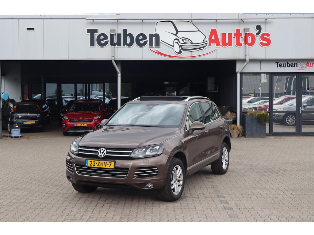 Volkswagen Touareg 3.0 TSI Hybrid Highline | trekhaak | Panoramadak | Luchtvering | Lederenbekleding |