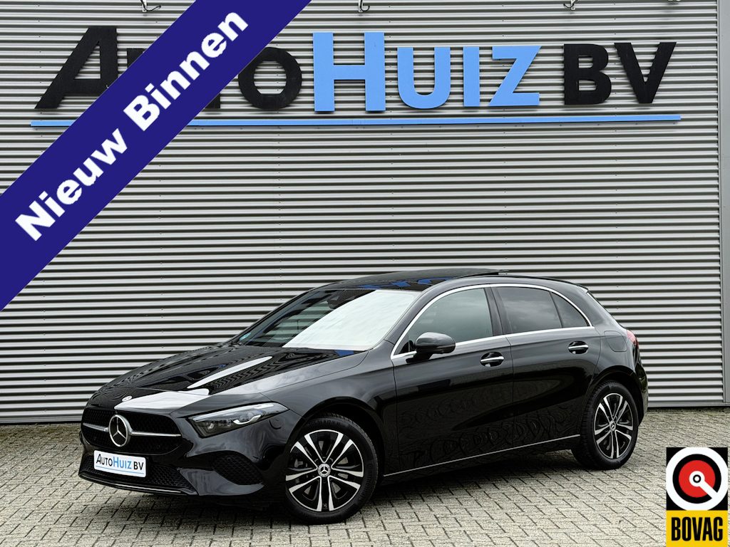 Mercedes-Benz A-klasse 250 e Luxury Line Panoramadak Trekhaak Stuurwielverwarming Carplay ACC 360 gr Camera