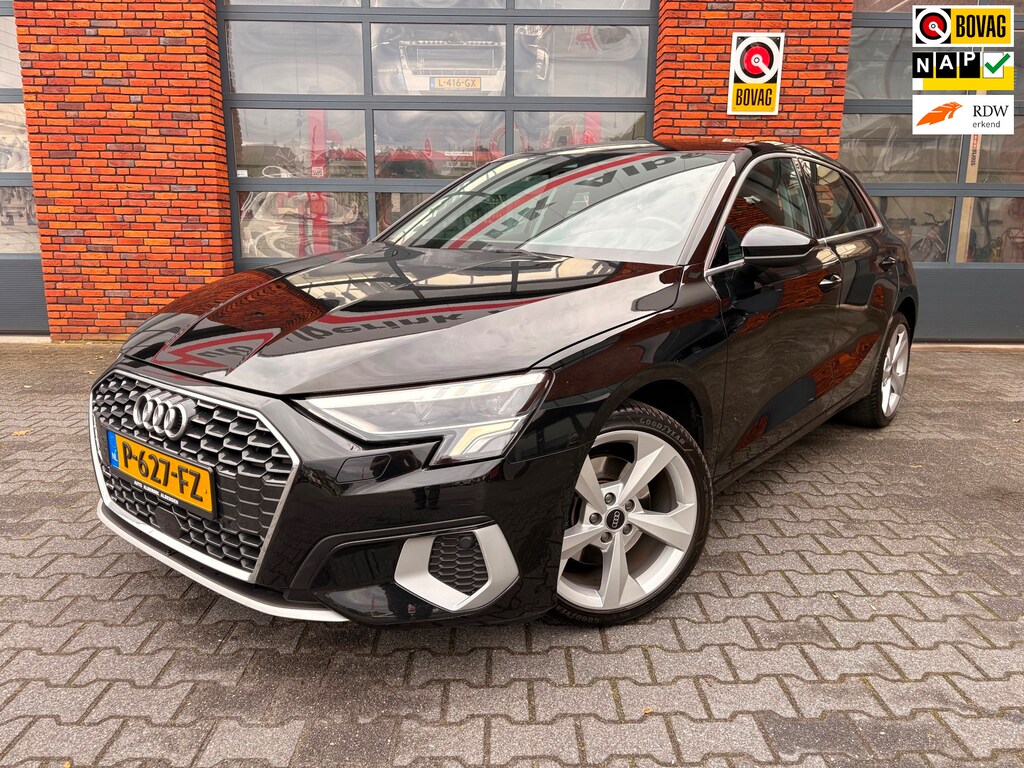 Audi A3 Sportback 30 TFSI Attitude | LED| Apple Carplay |