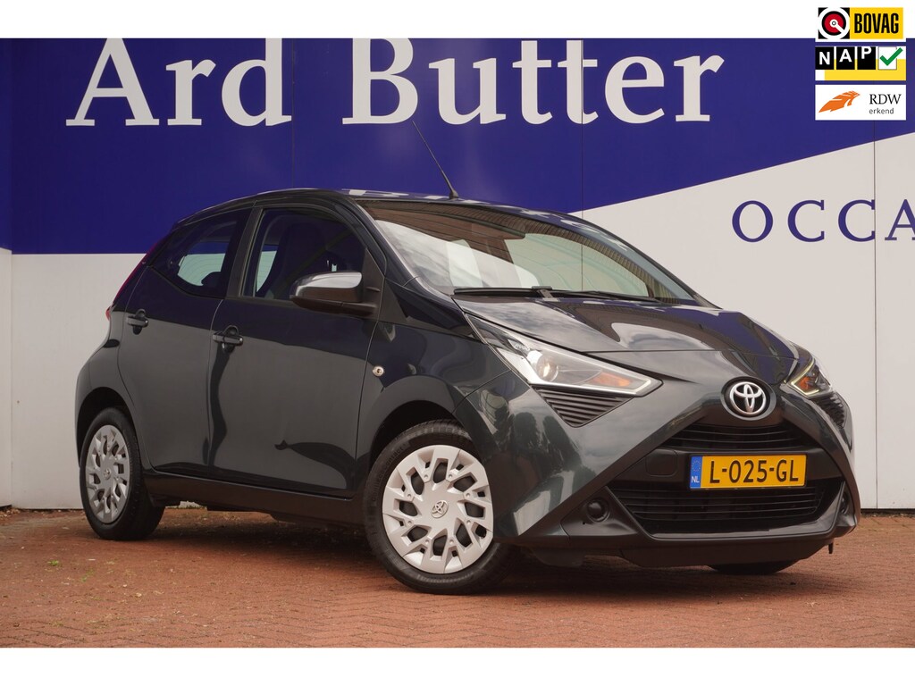 Toyota Aygo 1.0 VVT-i x-play+Airco+Apple-careplay+camera+elek-pakket = ORIG/NL = TOP !!