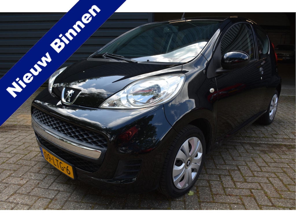 Peugeot 107 1.0-12V XR