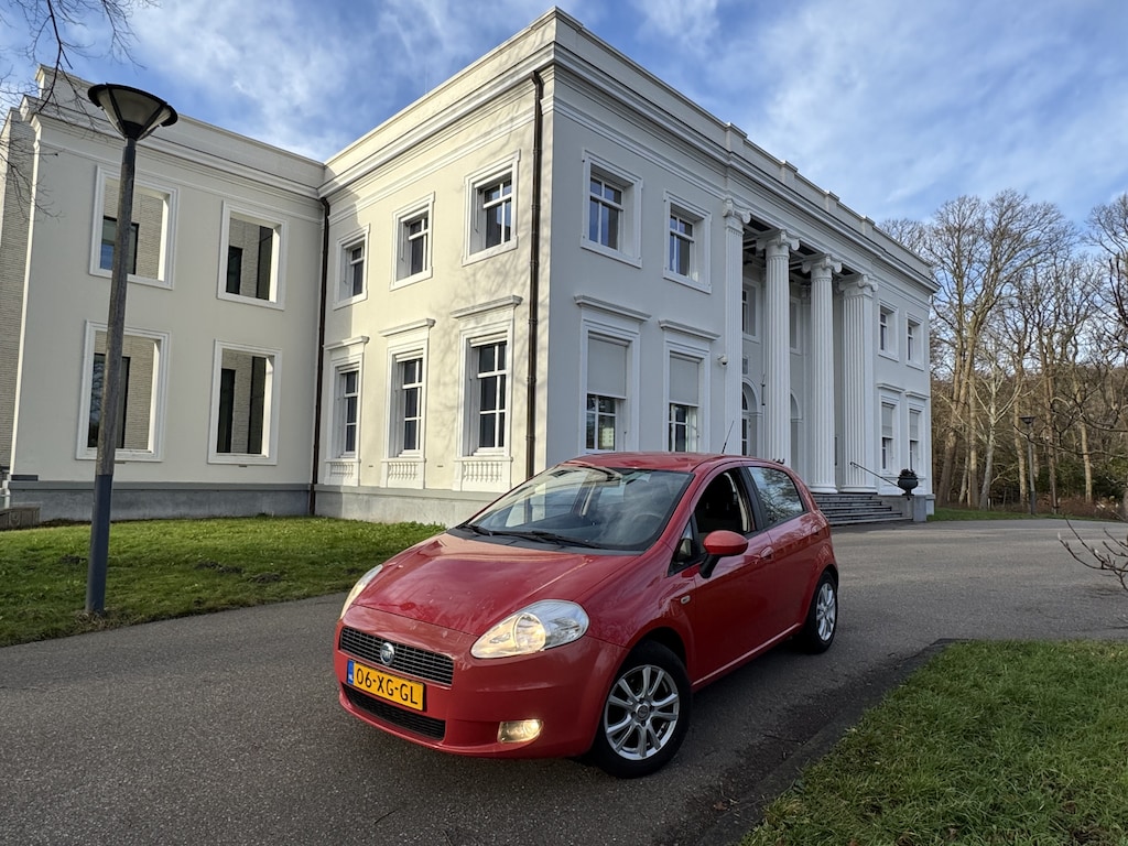 Fiat Punto Grande 1.2 5 DEURS, 1:20 !! RIJKLAAR