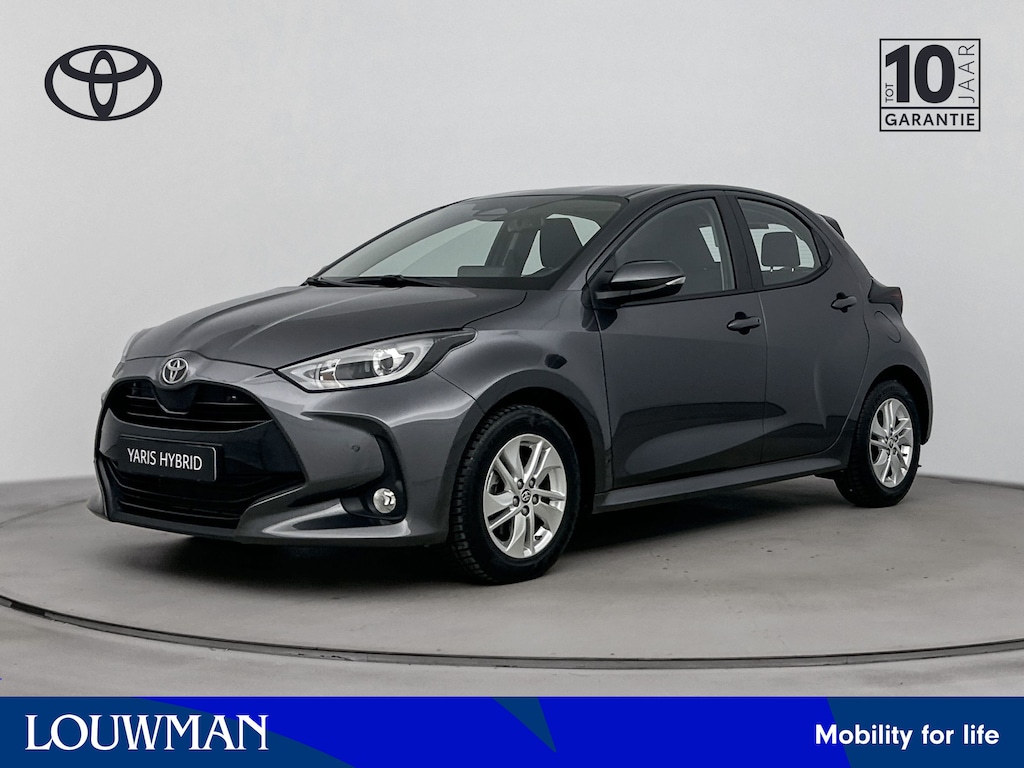 Toyota Yaris 1.5 Hybrid 115 Dynamic | Parkeersensoren V+A | Stuur-Stoelverwarming |