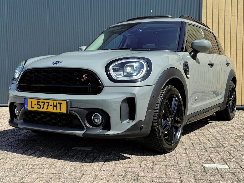 MINI Countryman Mini (f60) 2.0 178pk Aut. Cooper S | Pano | HUD | Stoelverwarming | Cruise | Camera | Virtual |