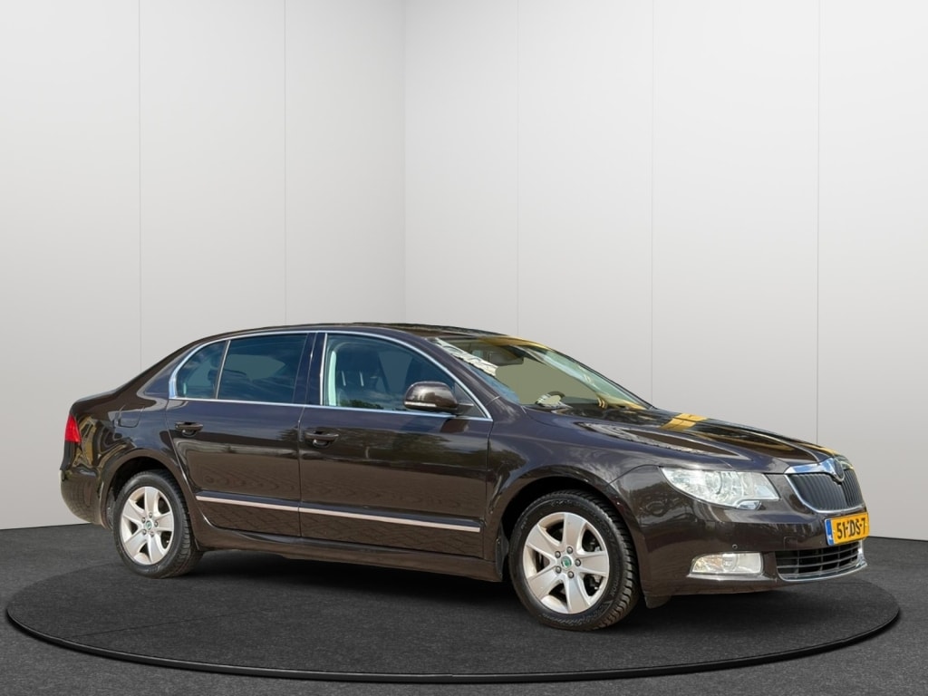 Skoda Superb 2.0 TSI Elegance Bns