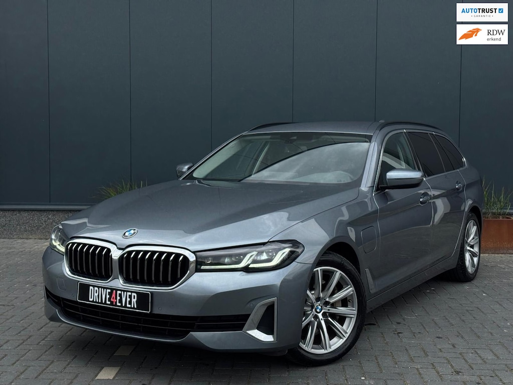 BMW 5-Serie Touring 530e High Executive NAVI | LEDER | LED | CRUISE CONTROL | SPORTVELGEN