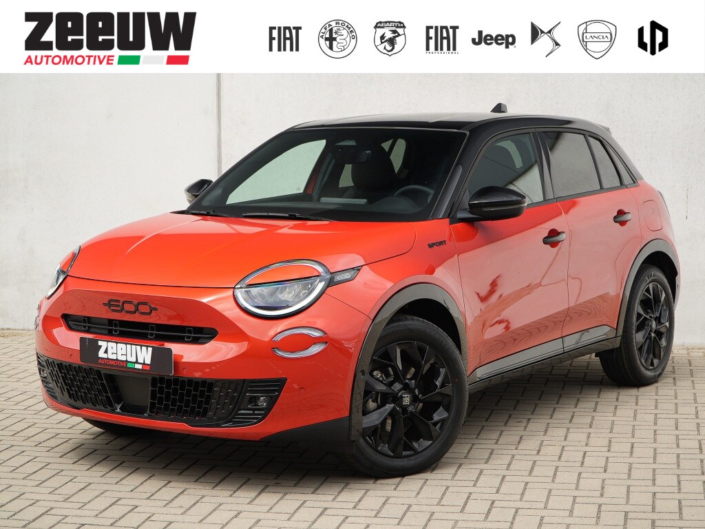 Fiat 600 600e Sport 54 kWh | Carplay | Camera | Winter | 18"