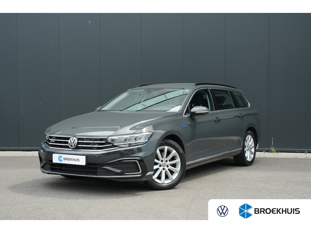 Volkswagen Passat Variant 1.4 TSI PHEV GTE Business | Parkeersensoren V+A | Winter Pakket | Camera | Navi |