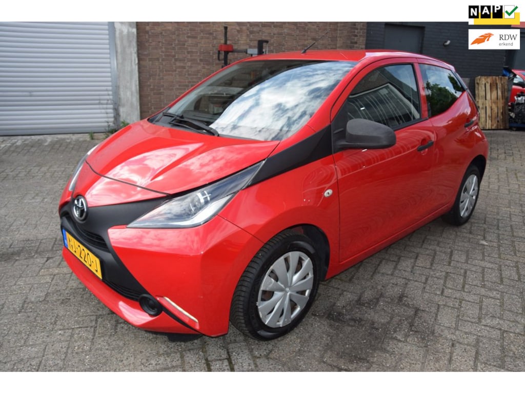 Toyota Aygo 1.0 VVT-i x-now