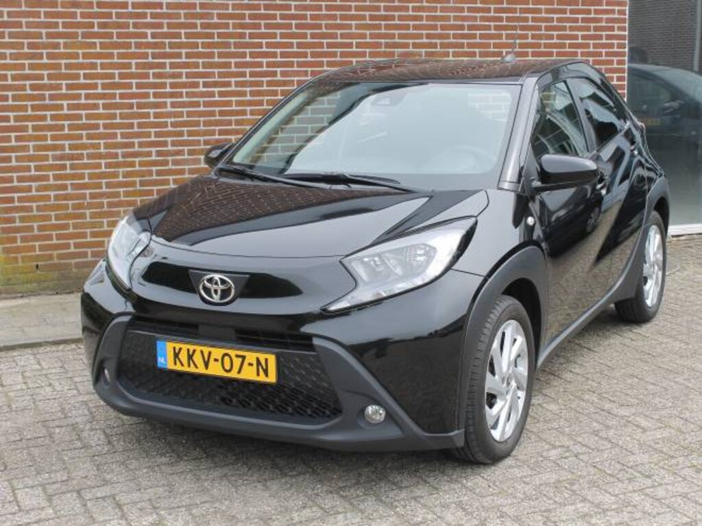 Toyota Aygo X 1.0 VVT-i MT 72pk Play -Automaat-carplay-camera