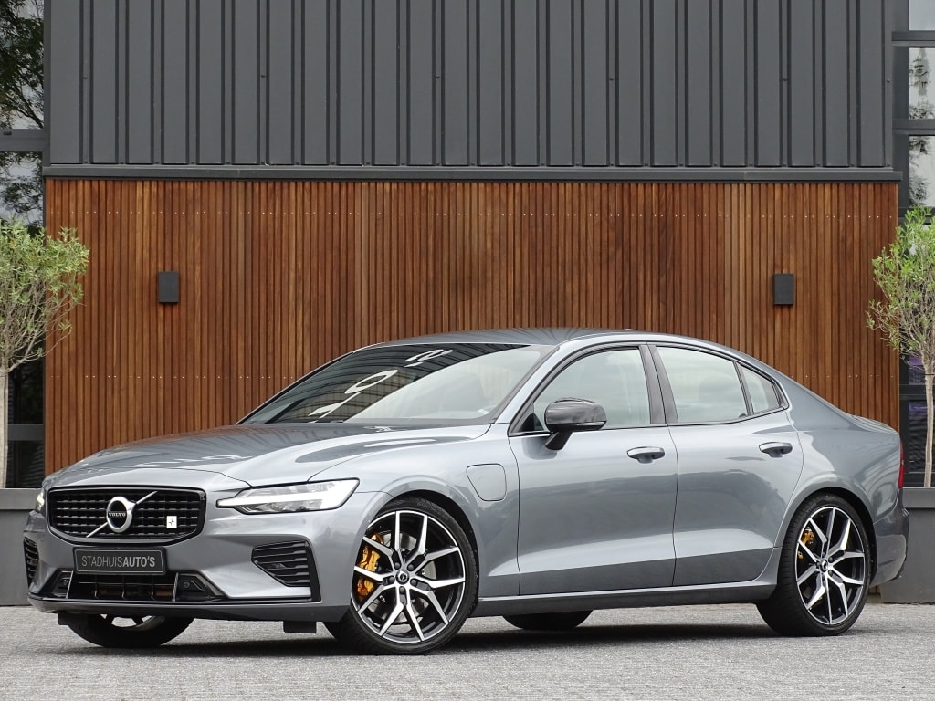 Volvo S60 T8 Polestar 405PK AWD / Harman Kardon / Brembo