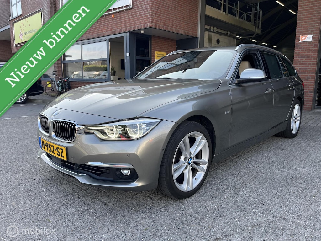 BMW 3-Serie Touring 330i xDrive Centennial High Executive