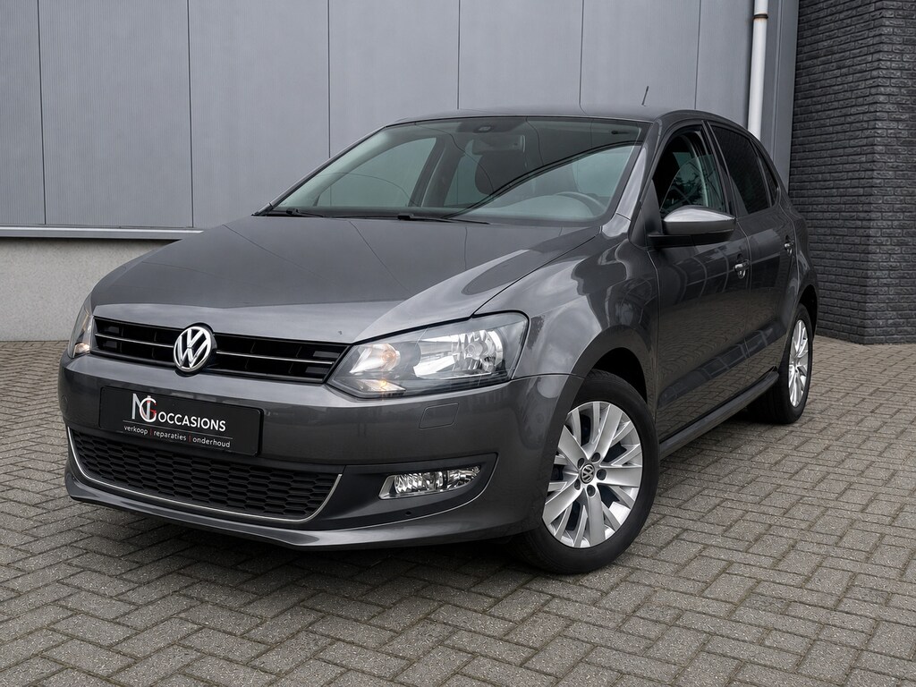 Volkswagen Polo 1.2 / LIFE / CRUISE / PDC / CLIMA