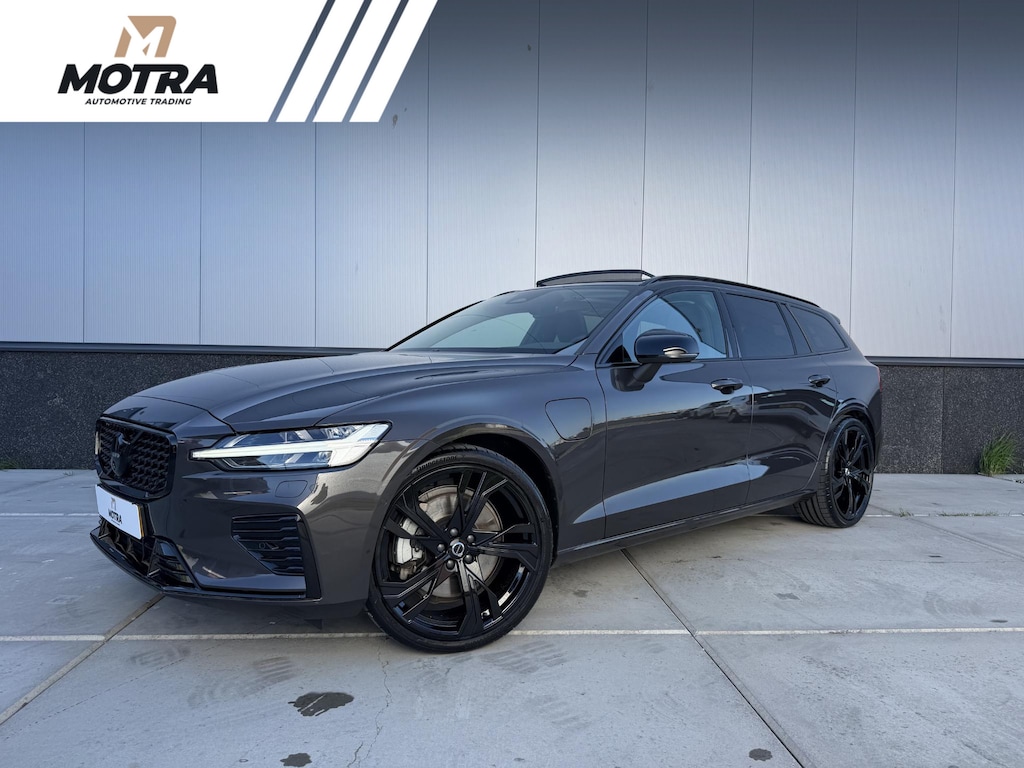 Volvo V60 2.0 T8 Hybrid 455pk AWD Plus Dark Black Edition | Panorama | Harman-Kardon | 360 Camera | Apple Carplay - Android Auto | Black Edition |