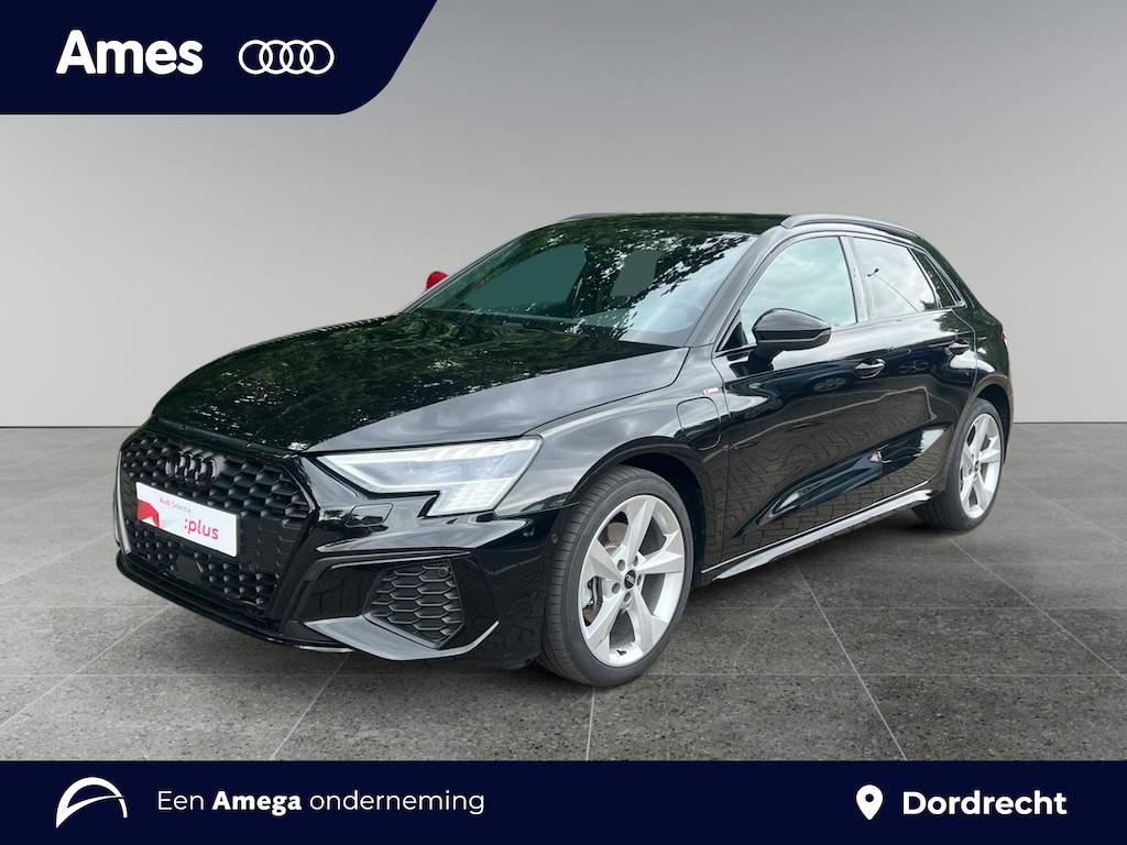 Audi A3 Sportback 40 204pk TFSI e S edition Alcantara | Rode Stiksels | Elektrisch bedienbare achterklep