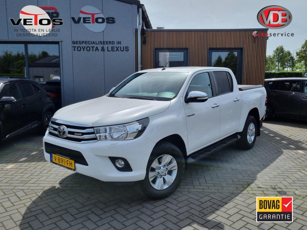 Toyota Hilux 2.4 D-4D-F Double Cab Professional Aut. 4WD