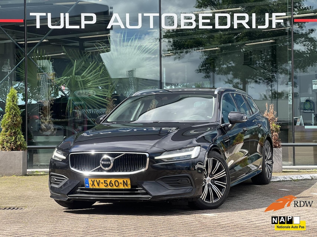 Volvo V60 2.0 D4 Momentum R-Design Automaat Clima Cruise NAP