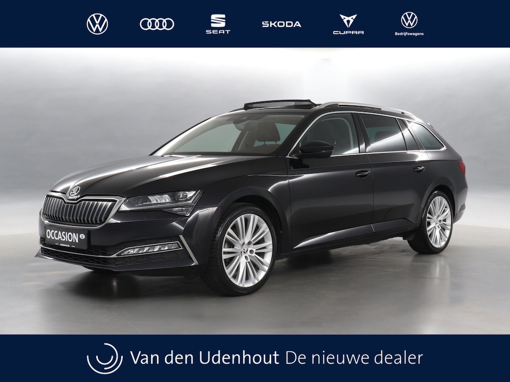 Skoda Superb Combi 1.4 TSI iV 218pk PHEV Business / Panoramadak / 19 inch l.m. / Leer-alcantara