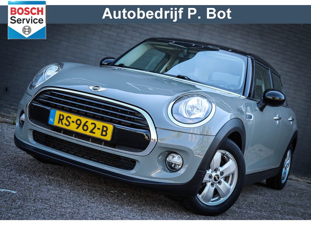 MINI Cooper 5-Deurs 1.5 Salt Business Navi/CruiseControl