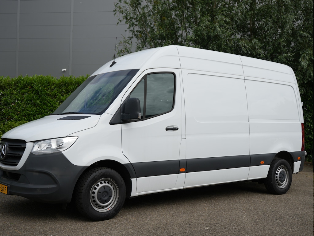 Mercedes-Benz Sprinter 215 1.9 CDI L2H2 FWD Automaat trekhaak, camera