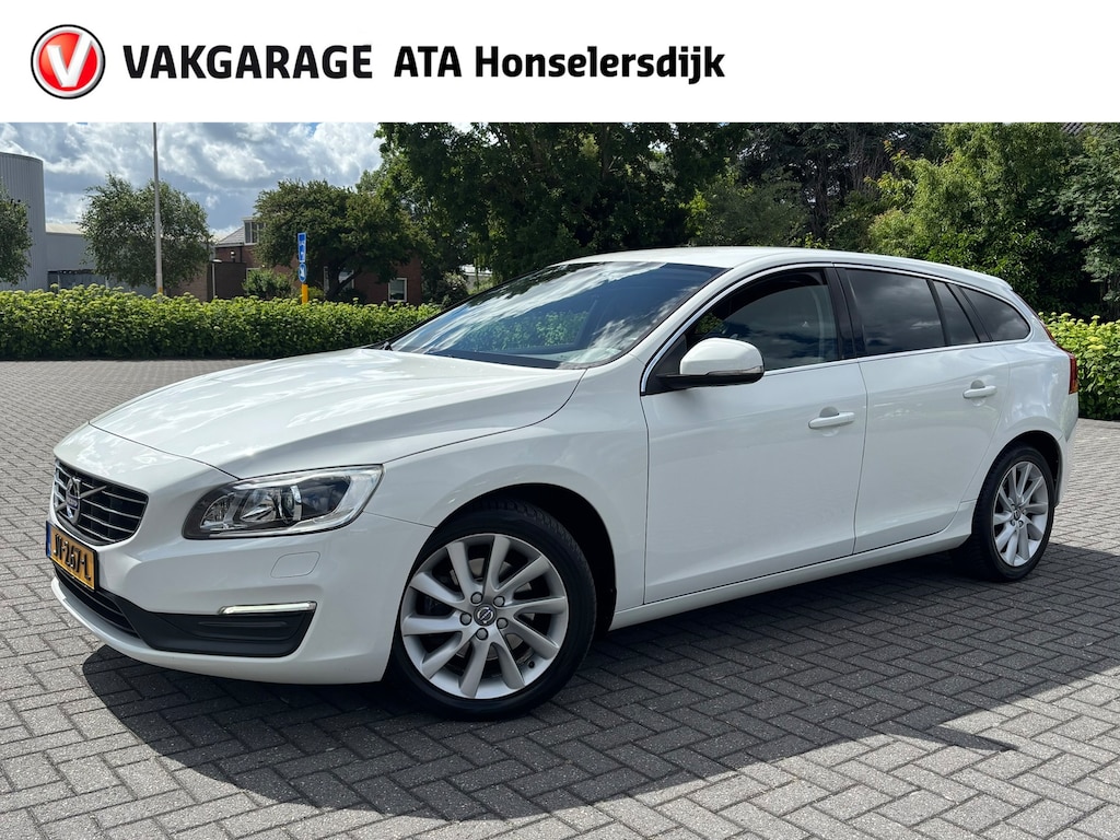 Volvo V60 2.0 T3 Nordic+ | Cruise control | Climate control | Stoel verwarming |