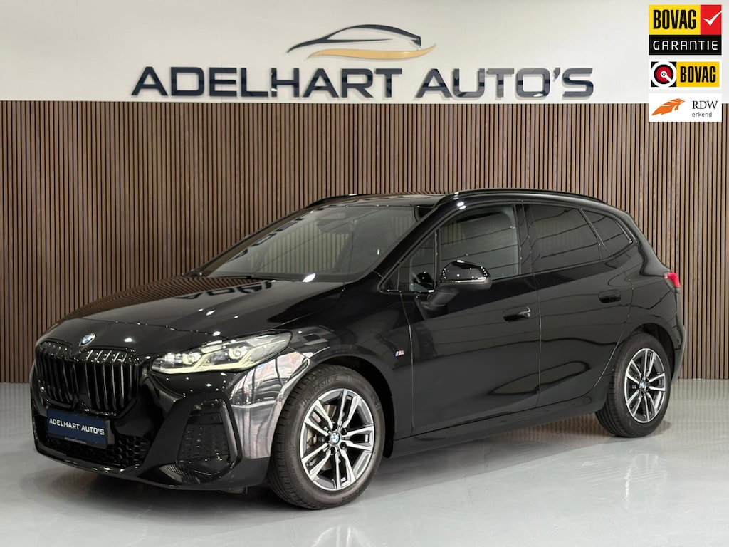 BMW 2-Serie Active Tourer 218i M Sport Automaat / Navigatie full map Wide screen / Camera / Adaptive Cruise / Climate control