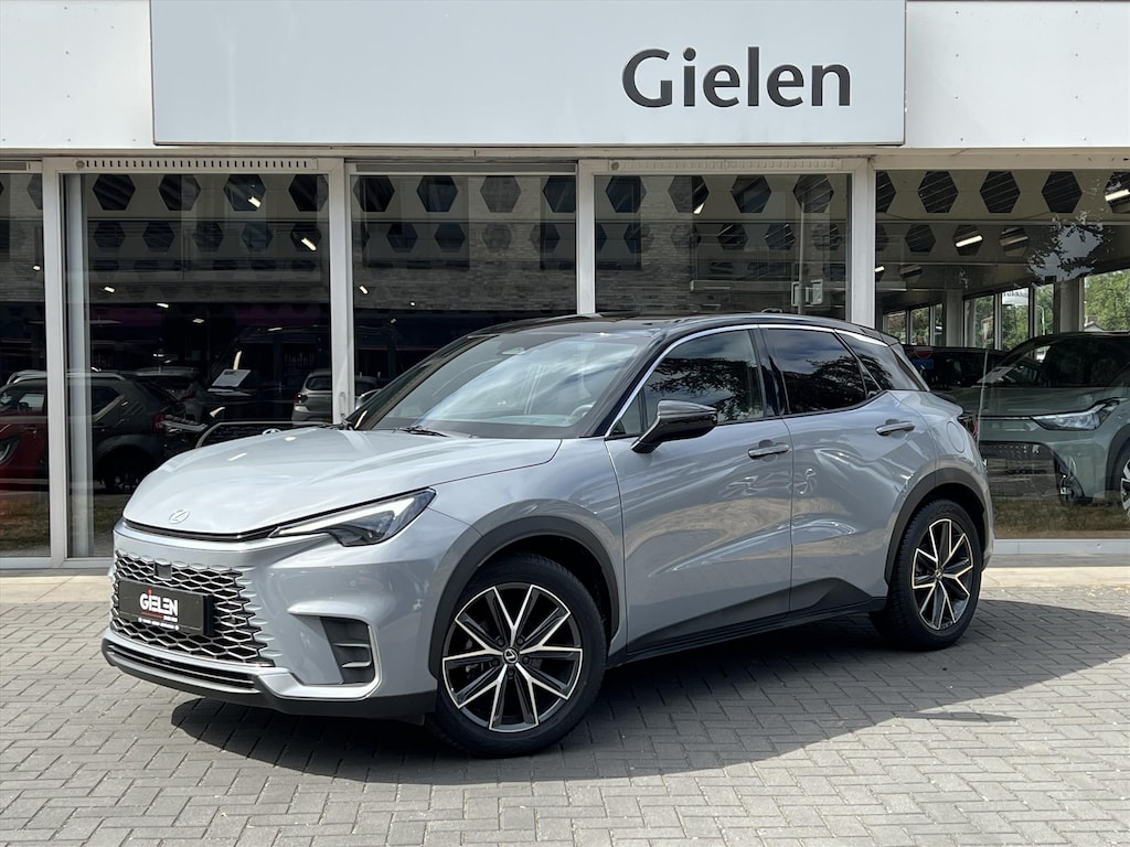 Lexus LBX 1.5 Hybrid Emotion Tech Pack | Leer, Elektrische achterklep, Keyless, Stoel + Stuurverwarming, 18 inch, Privacy glass