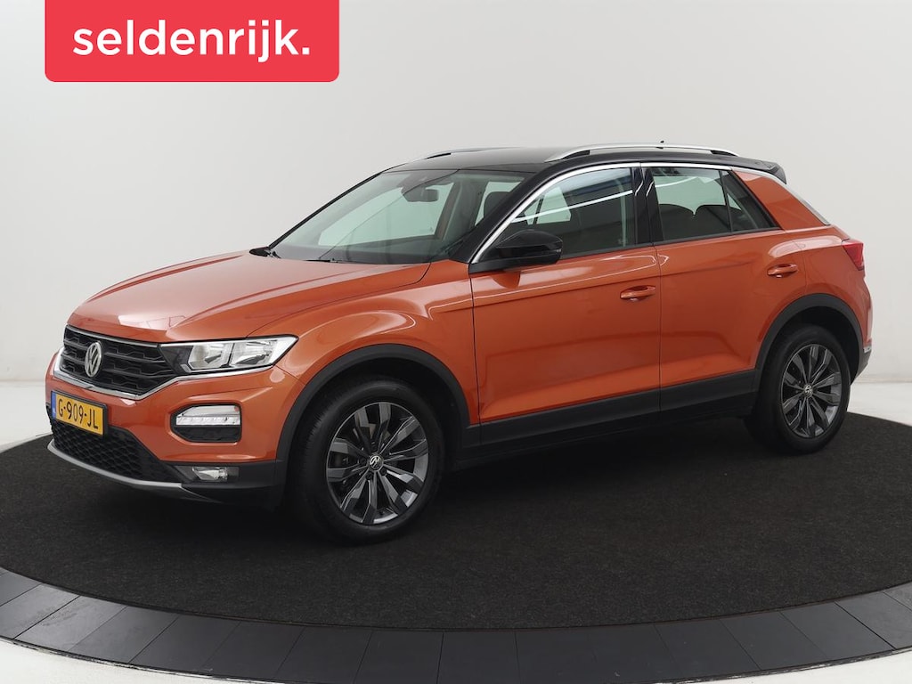 Volkswagen T-Roc 1.5 TSI Style Business | Trekhaak | Stoelverw. | Camera | Carplay | Adaptive cruise | Navigatie | Parkeerhulp | DAB | Bluetooth | Climate control