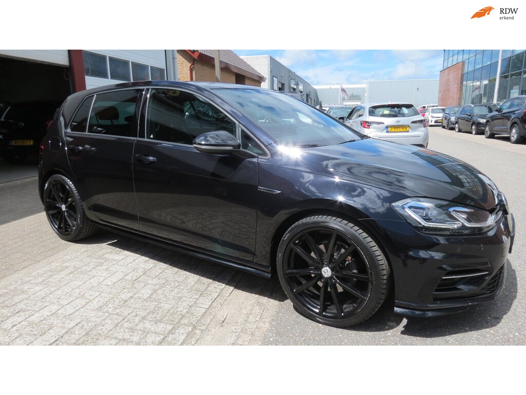 Volkswagen Golf 1.5 TSI Highline Business R