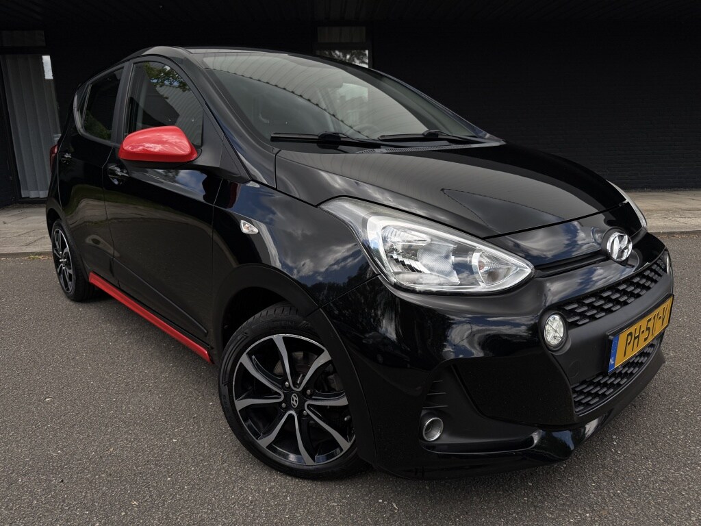 Hyundai i10 1.0i Go! - Carplay - Android auto - sportieve uitvoering -