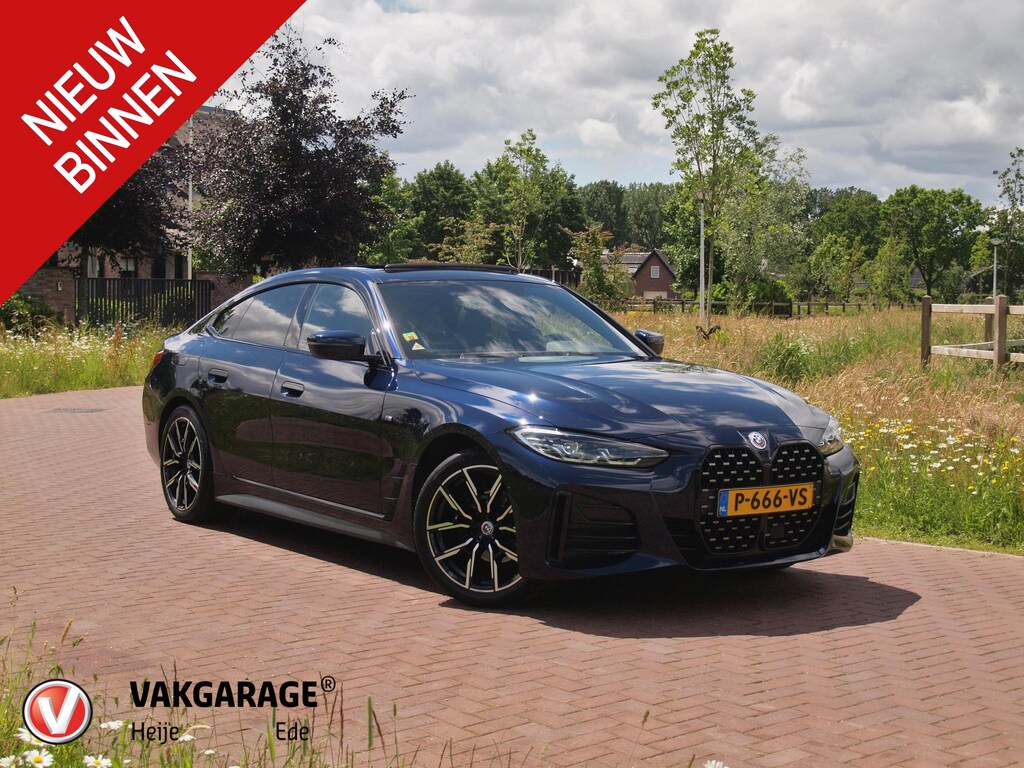 BMW 4-Serie Gran Coupe 420i Business Edition Plus | M-Pakket | Panoramadak | Camera | Sfeerverlichting | Leer |