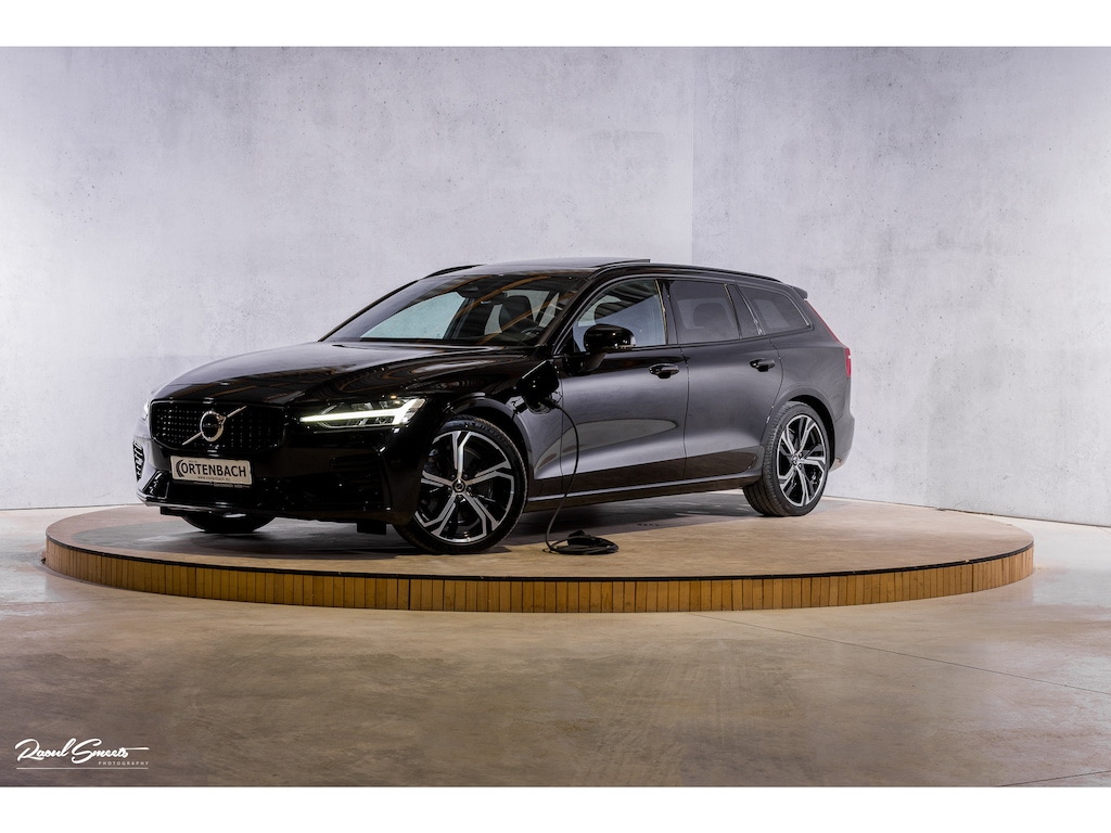 Volvo V60 2.0 T8 Plug-in hybrid AWD Ultimate Dark Long Range | Panoramadak | Harman Kardon | Adaptieve cruise | Blis | Memory |