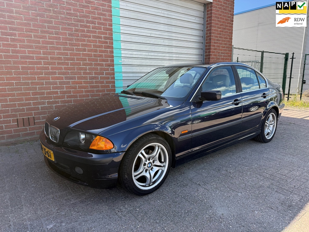 BMW 3-Serie 323i Executive automaat NAV. Bj:1999 NAP!