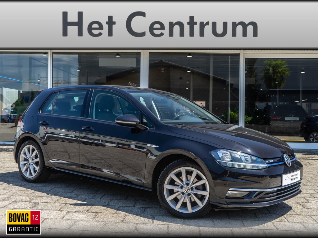 Volkswagen Golf 1.5 TSI Highline carplay - alcantara - dig. cockpit - navi - DAB - Clima