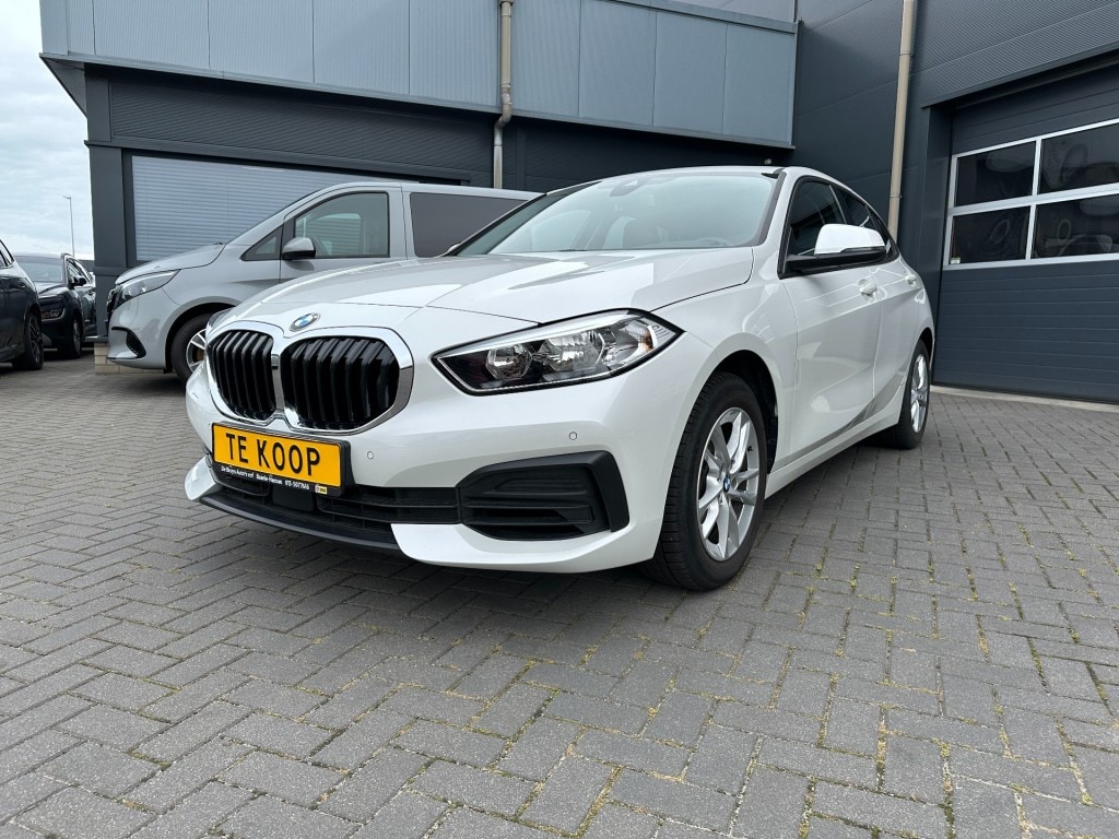 BMW 1-Serie 118i Executive Navi. schuifdak 140PK