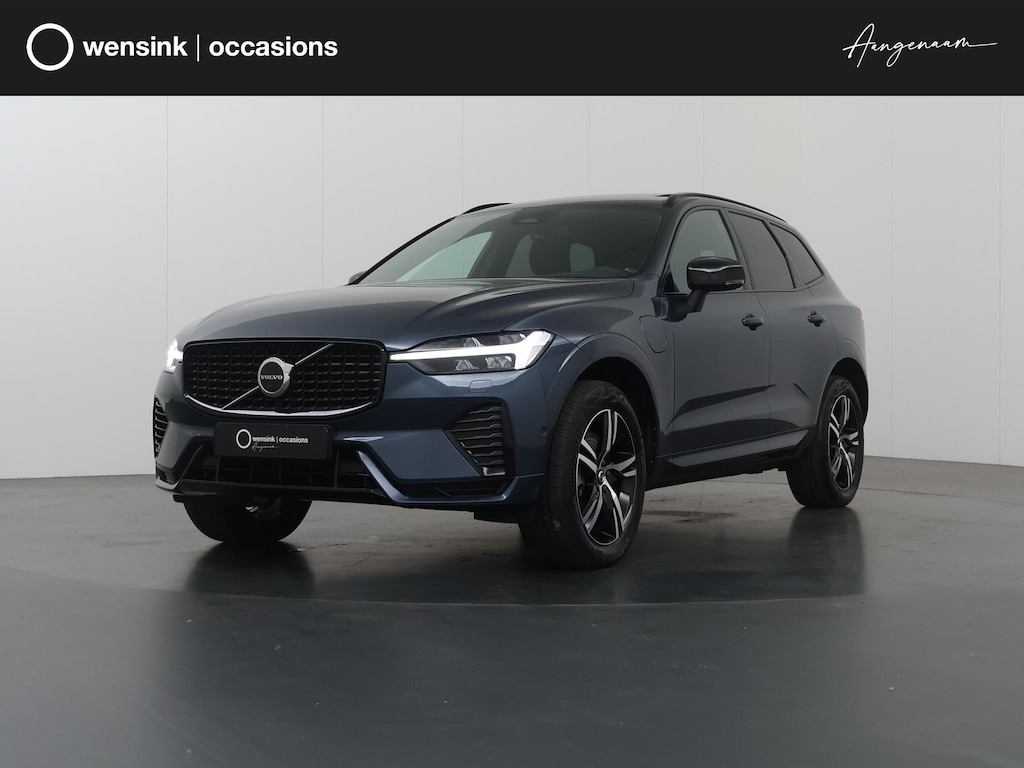 Volvo XC60 2.0 T6 Plug-in hybrid AWD R-Design | Panoramadak | Elek. Contour stoelen met Geheugen | HUD | Navigatie | Stoelverwarming | 360° Camera | DAB | Apple Carplay/Android Auto | LED | Cruise Control Adaptief |