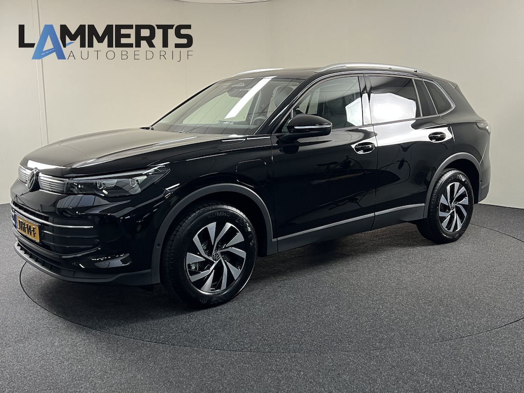 Volkswagen Tiguan 1.5 eHybrid 204PK Edition NIEUW !!!!!!!!!! RIJKLAAR HUD / stoel en stuurverw. / panorama schuifdak / keyless start , entry / camera
