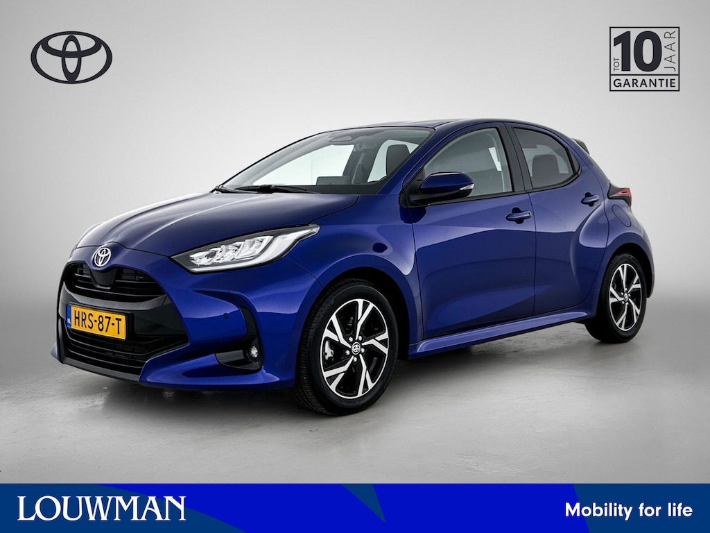 Toyota Yaris 1.5 Hybrid 115 Dynamic Comfort Pack | BTW Voertuig | Dodehoek detectie | Parkeersensoren voor+achter | Stoel+stuurverwarming | Cruise Control Adaptive | Apple CarPlay/Android Auto |