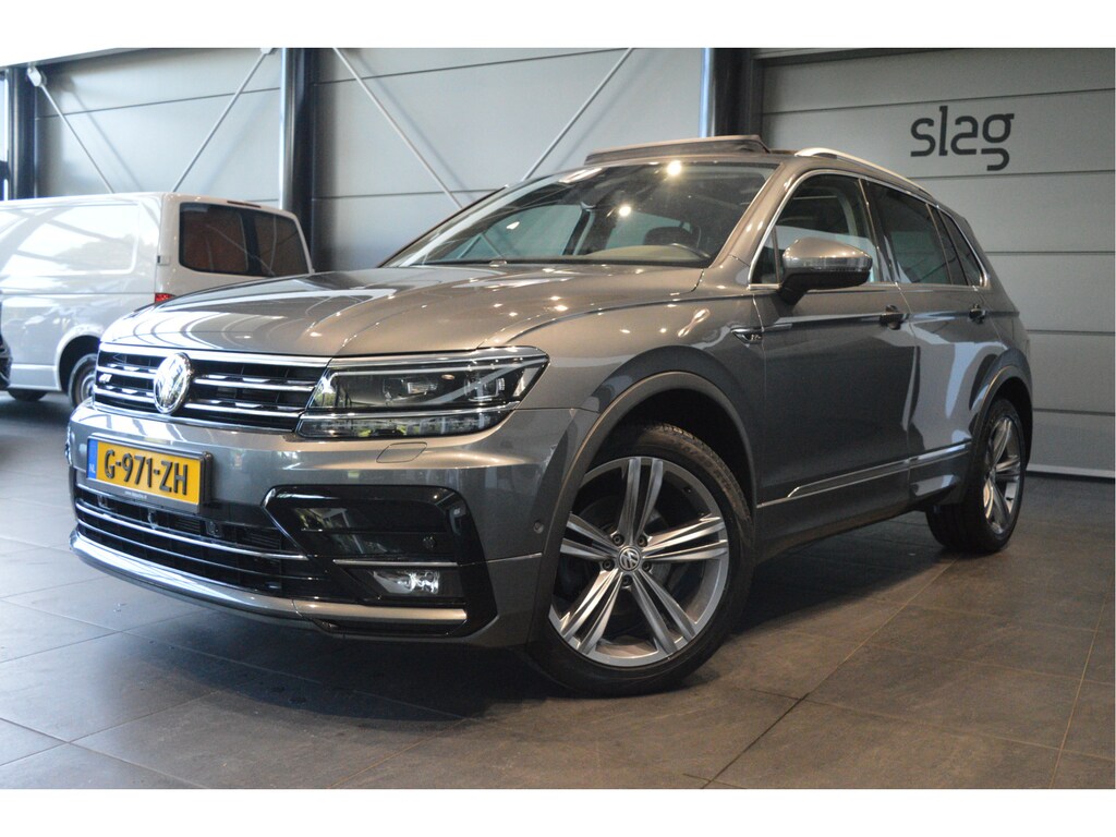 Volkswagen Tiguan 1.5 TSI ACT R-LINE navi camera pano leer trekhaak !!