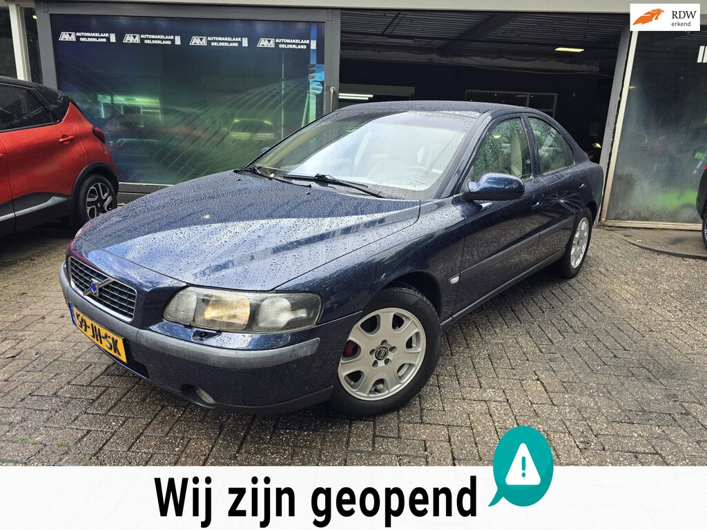 Volvo S60 2.4 Edition | NIEUWE APK | AIRCO | LEDER | LMV | STOELVERWARMING |