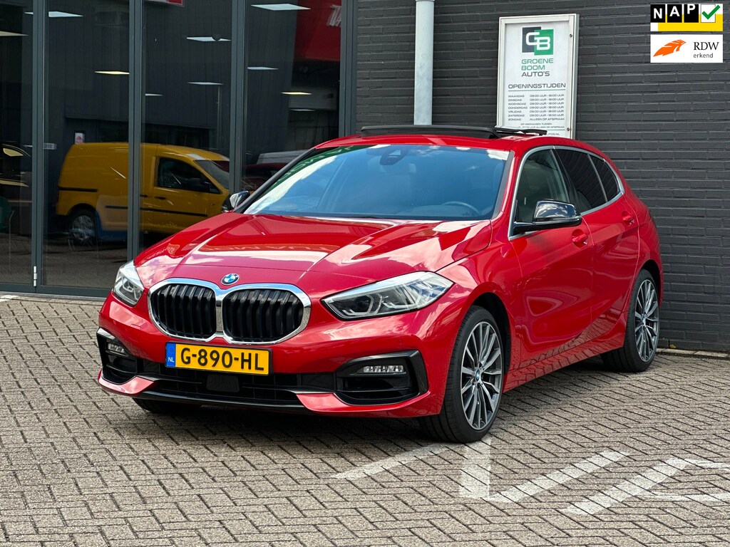 BMW 1-Serie 118i Executive Edition/PANO-DAK/NAVI/CARPLAY/LED/NL AUTO NAP!!